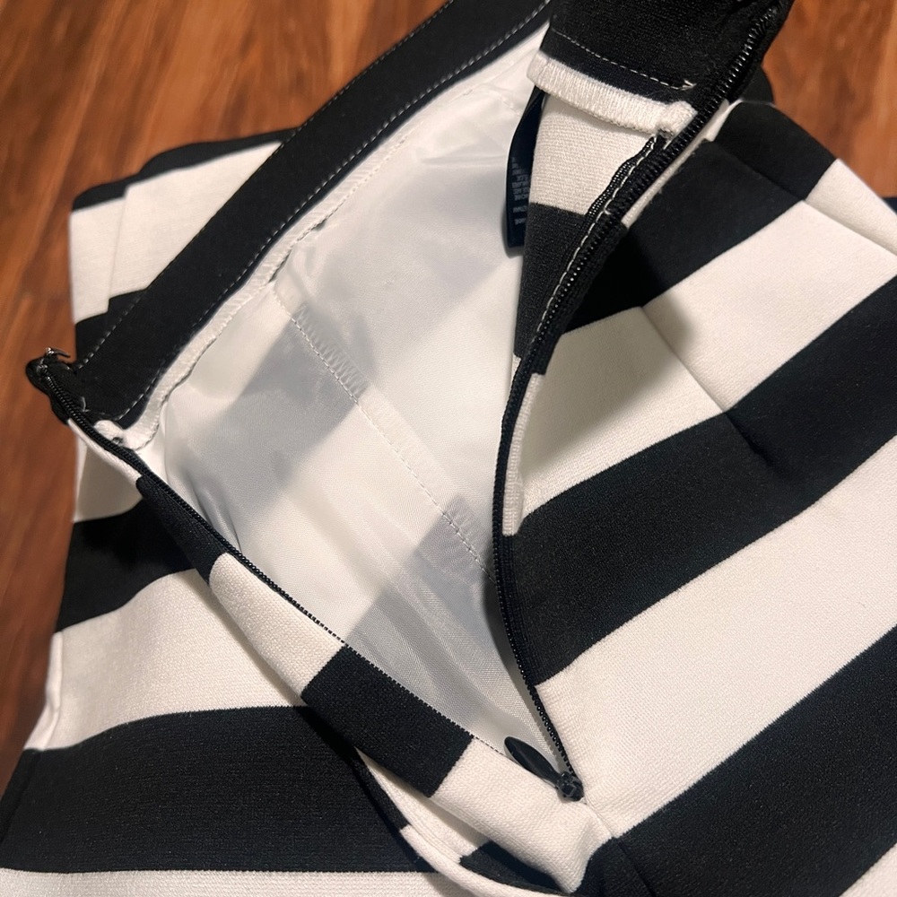 Express Black and White Striped High Waist Shorts - Picture 5 of 6